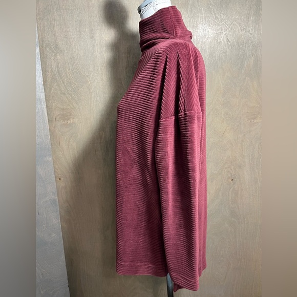 A New Day Burgundy Funnelneck Velvet Ribbed Tunic M - Picture 4 of 7
